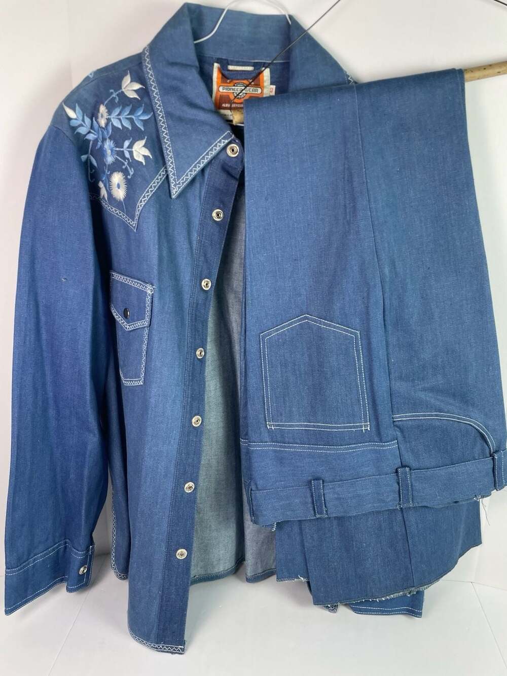 VTG 70s Pioneer Wear Denim Western Suit, Embroidered Pearl Snap & Flares Size 42